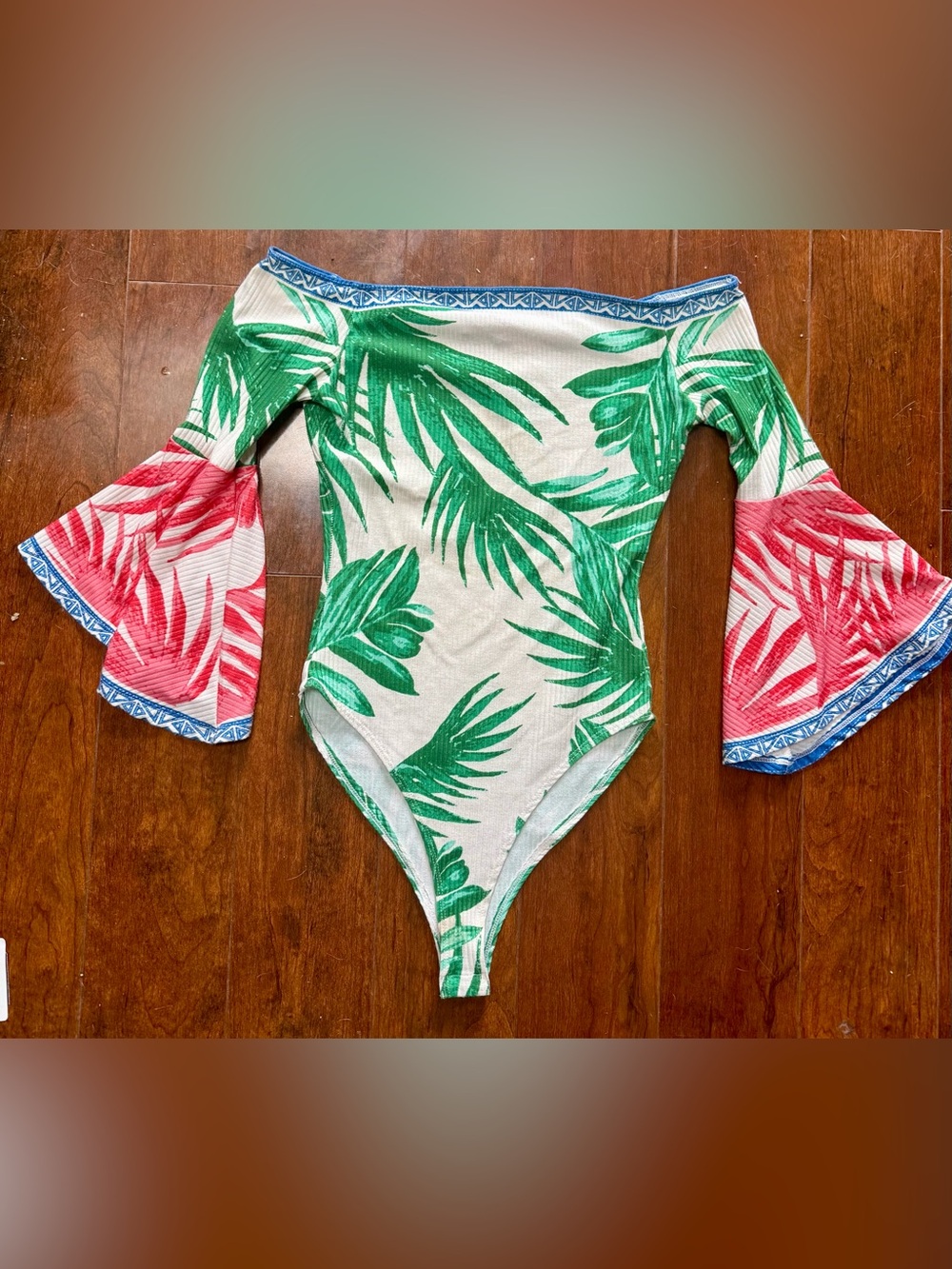 FLYING TOMATO OFF SHOULDER PALM LEAVES BELL SLEEVE BODY SUIT WOMENS SIZE S